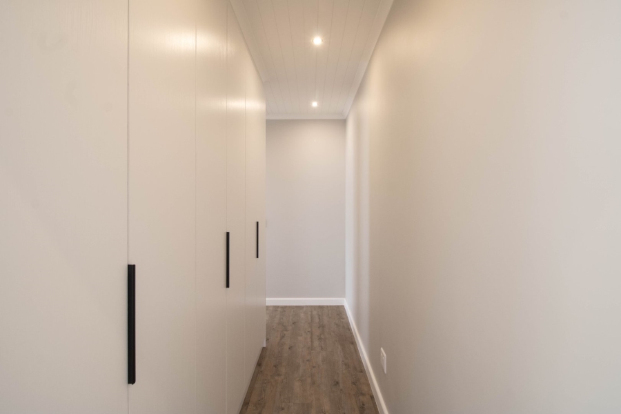 3 Bedroom Property for Sale in Sandbaai Western Cape